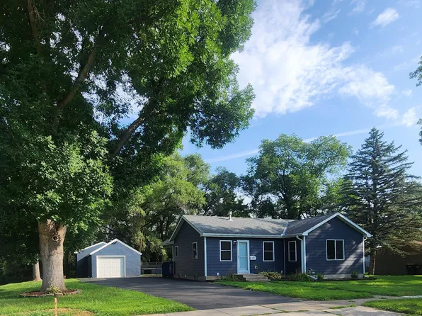935 5th Ave W, Shakopee, MN 55379