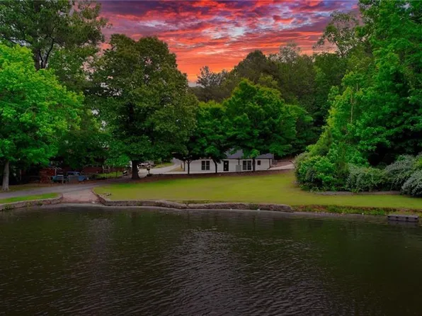 1945 Campbell Rd, Covington, GA 30014