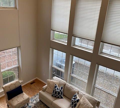 3rd image of 701 Pebble Creek Ct