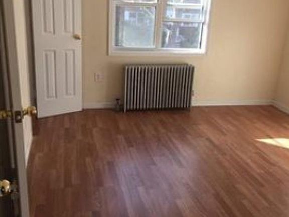 5th image of 7719 249th St #House