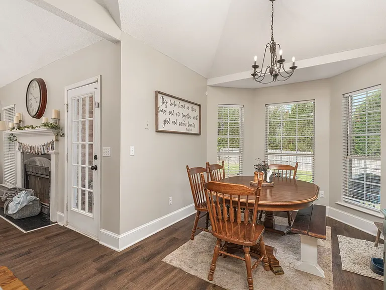 428 Cross Creek Way — Photo 14