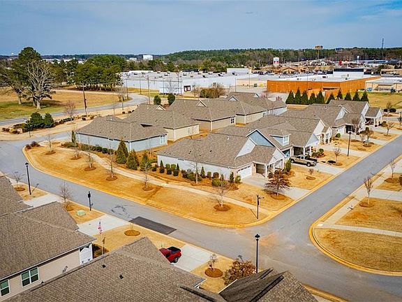 5th image of 100 Foxgate Path