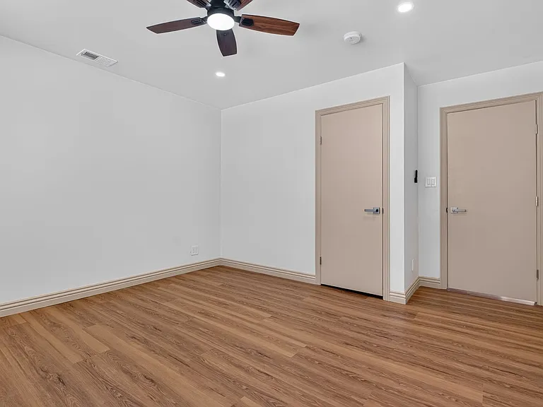 4170 Madison Ave — Photo 24