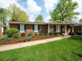 1207 Blairshire Dr, Ballwin, MO