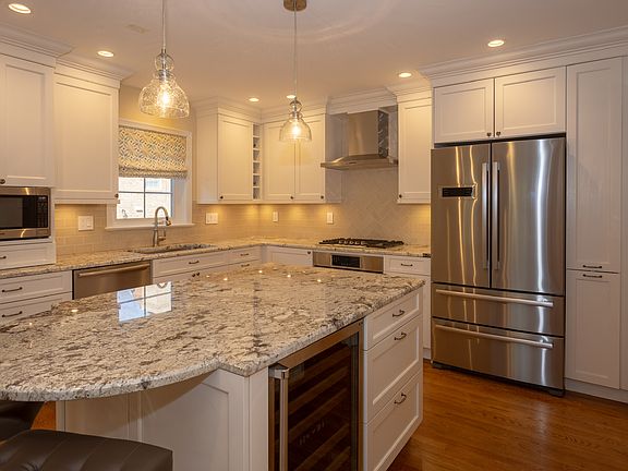 5th image of 6734 Towne Lane Ct