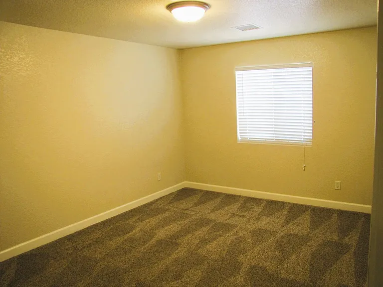 1059 Wagner Pl — Photo 37