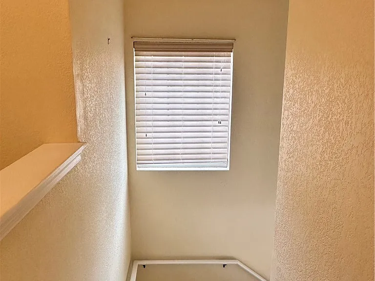 2050 Lisa Ln — Photo 39