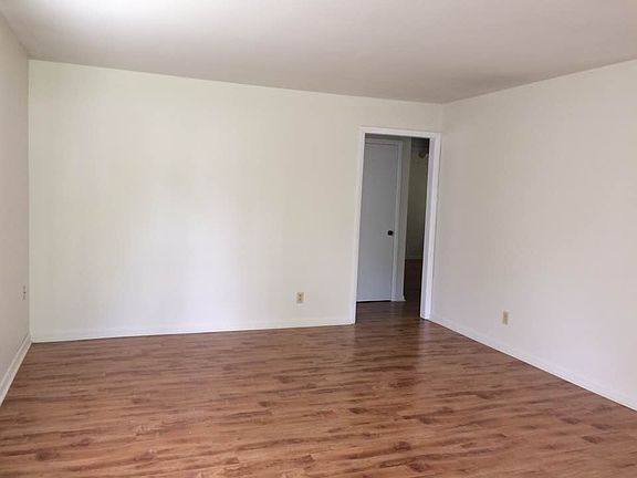 4th image of 94 Cunningham Ave #B