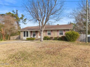 111 Yorkshire Drive, Jacksonville, NC 28546