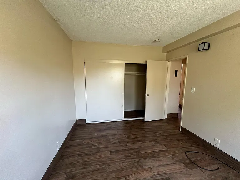 944 N Vine Ave #2 — Photo 12