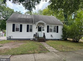 823 E Pear St, Vineland, NJ