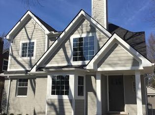 2851 Manchester Rd, Birmingham, MI 48009