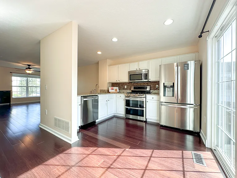 3801 Dowitcher Ln — Photo 11