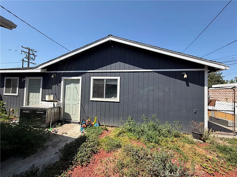 115 S Granada Ave — Photo 16