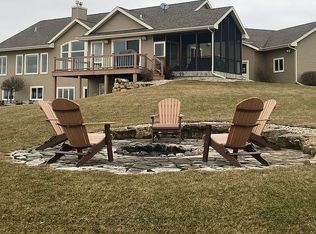 357 Perry Center Rd, Mount Horeb, WI 53572