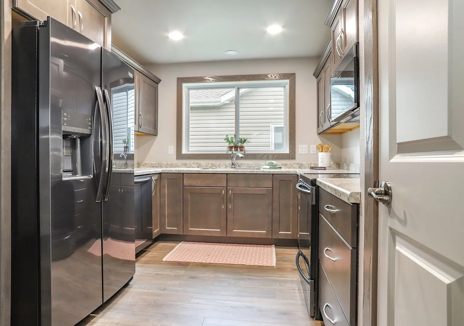 Legacy Park Townhomes — Photo 1