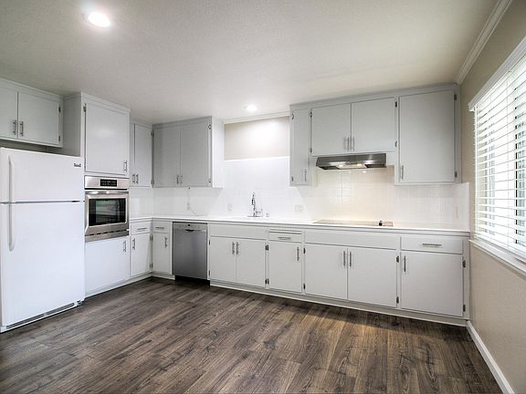 5th image of 1547 Alta Glen Dr APT 1