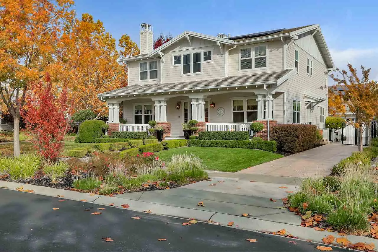 2906 Lagiss Dr photo 1