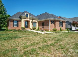 101 Long Meadows Dr, Shelby, NC 28086