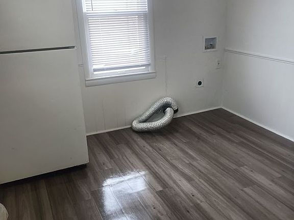 3rd image of 133 SE 45th St