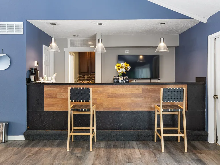 Foote Hills Apartments - Grand Rapids, MI — Photo 18