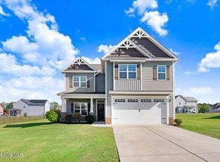104 Castaway Ct, Pikeville, NC 27863