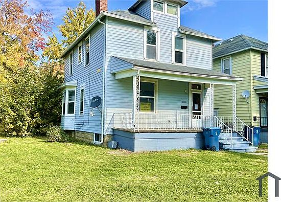 2nd image of 2303 E 30th St