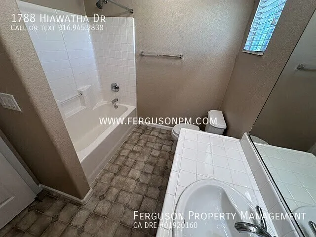 1788 Hiawatha Dr — Photo 18