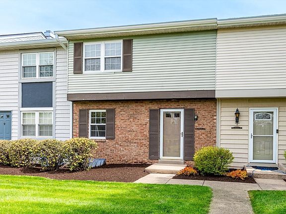 2nd image of 7574 Kingsgate Way
