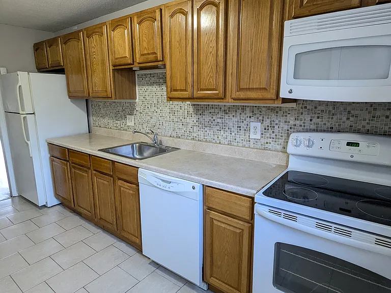 3155 E Main St #C3 — Photo 1