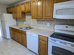 3155 E Main St APT C3, Waterbury, CT 06705