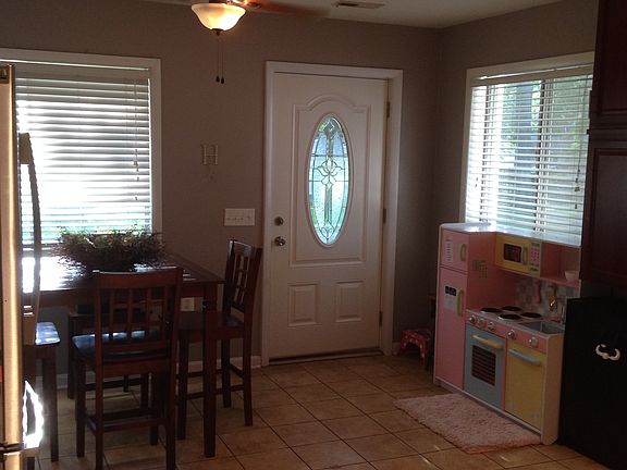4th image of 605 Cedarwood Ln
