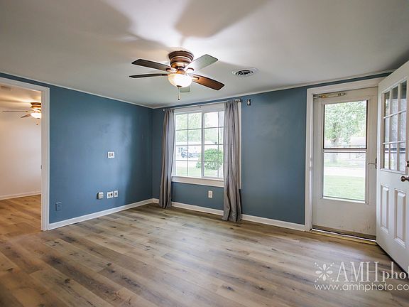 4th image of 165 Belle Aire Ave