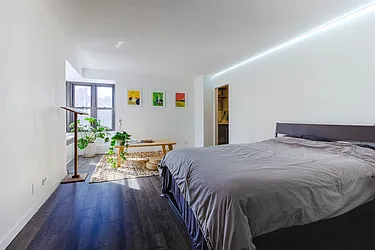 Rented by Grandeur Realty Inc
