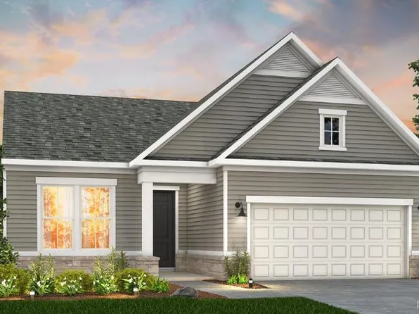 1562 Moss Dr, Milford, MI 48381