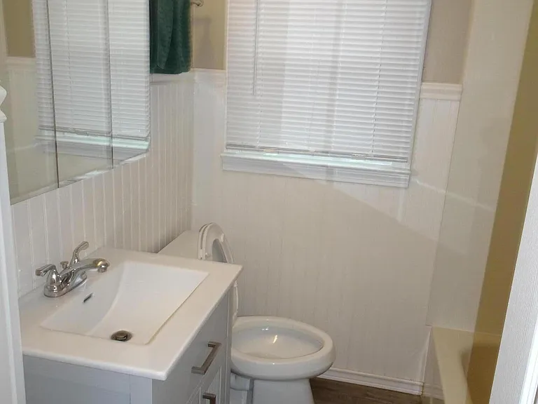 226 Downes Ln — Photo 8