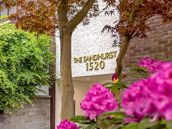 4th image of 1520 Vidal St #311