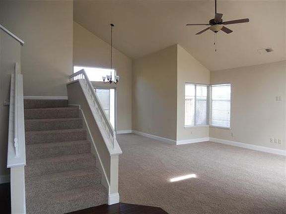 2nd image of 1715 Foxwood Dr
