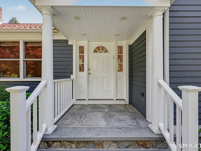 130 W Norwalk Rd — Photo 3