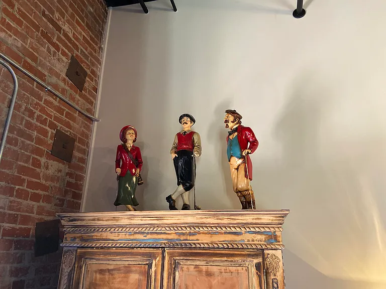 563 English St — Photo 9
