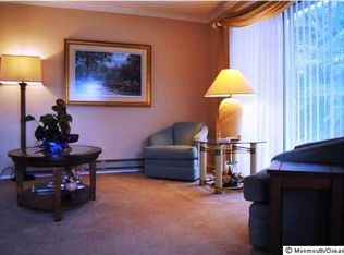 2 Champion Ct, Brick, NJ 08724