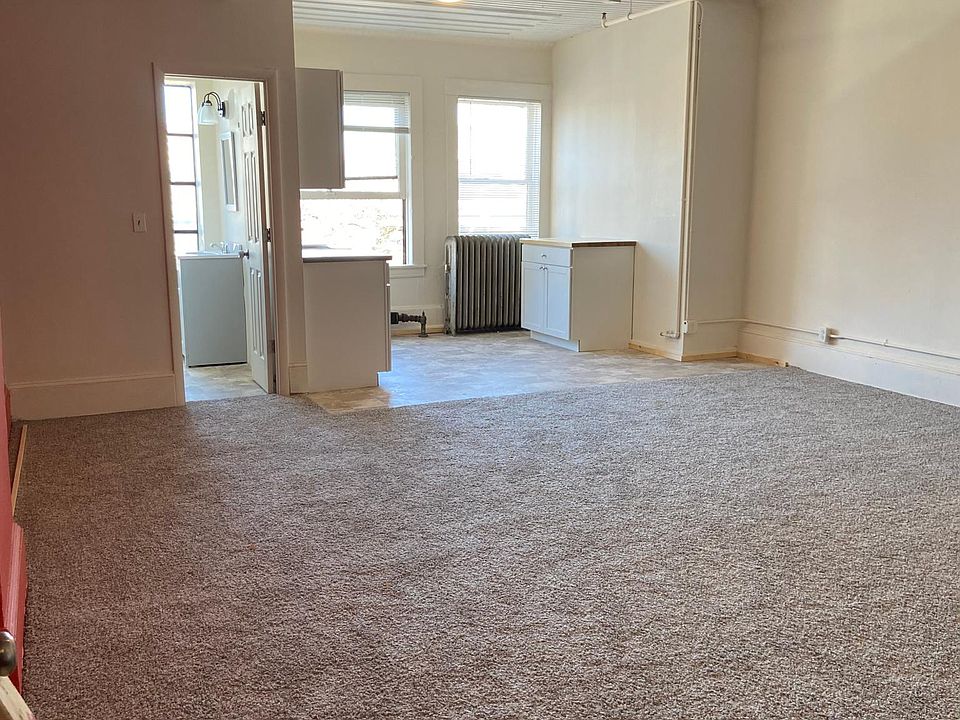1st image of 137 E Water St APT 9