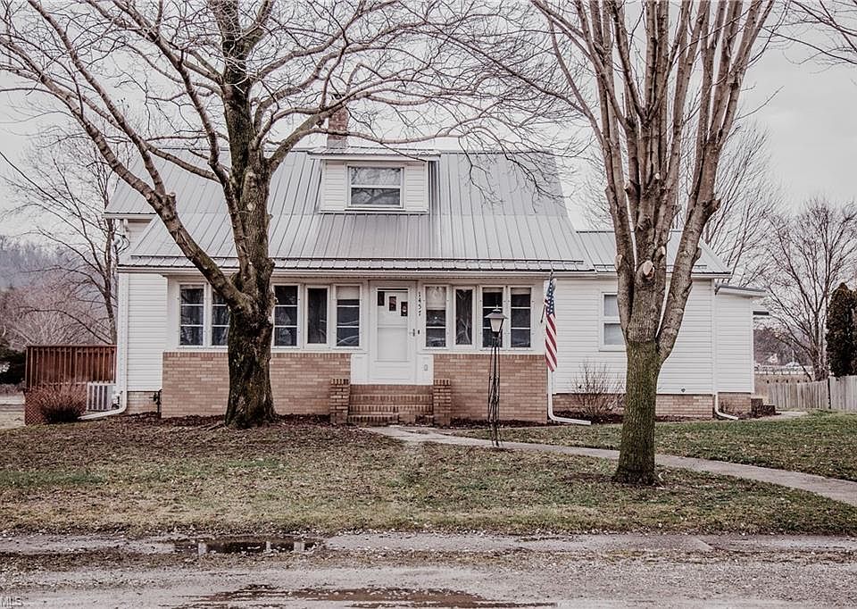 1st image of 1457 Roanoke Ave