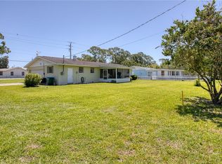 1054 Center St, Holly Hill, FL 32117