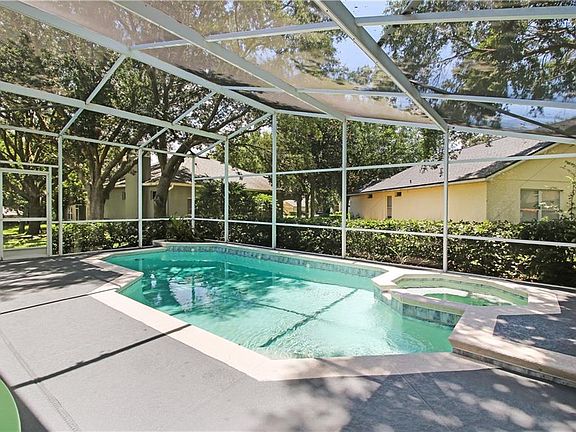 2nd image of 17414 Summer Oak Ln