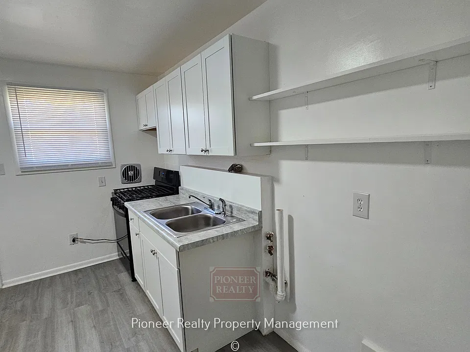 NEW KITCHEN