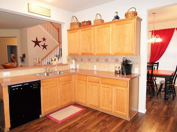 5th image of 1584 Mahogany Dr