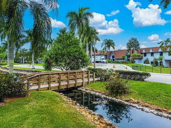 7290 Ashford Place #404, Delray Beach, FL 33446