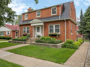 1004 Canfield Rd, Park Ridge, IL 60068