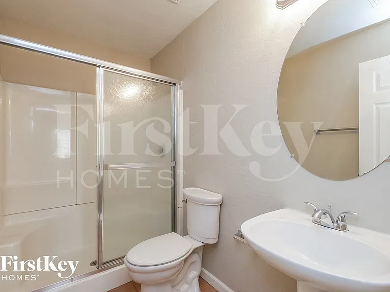 848 E Morelos St — Photo 14